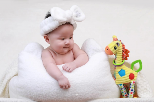 文昌宝宝几个月翻身 文昌宝宝几个月翻身